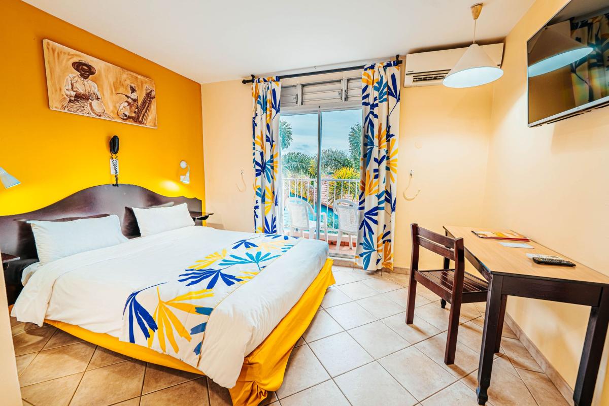 Hotel pied dans l'eau martinique BAMBOU  - chambre ter grand kay